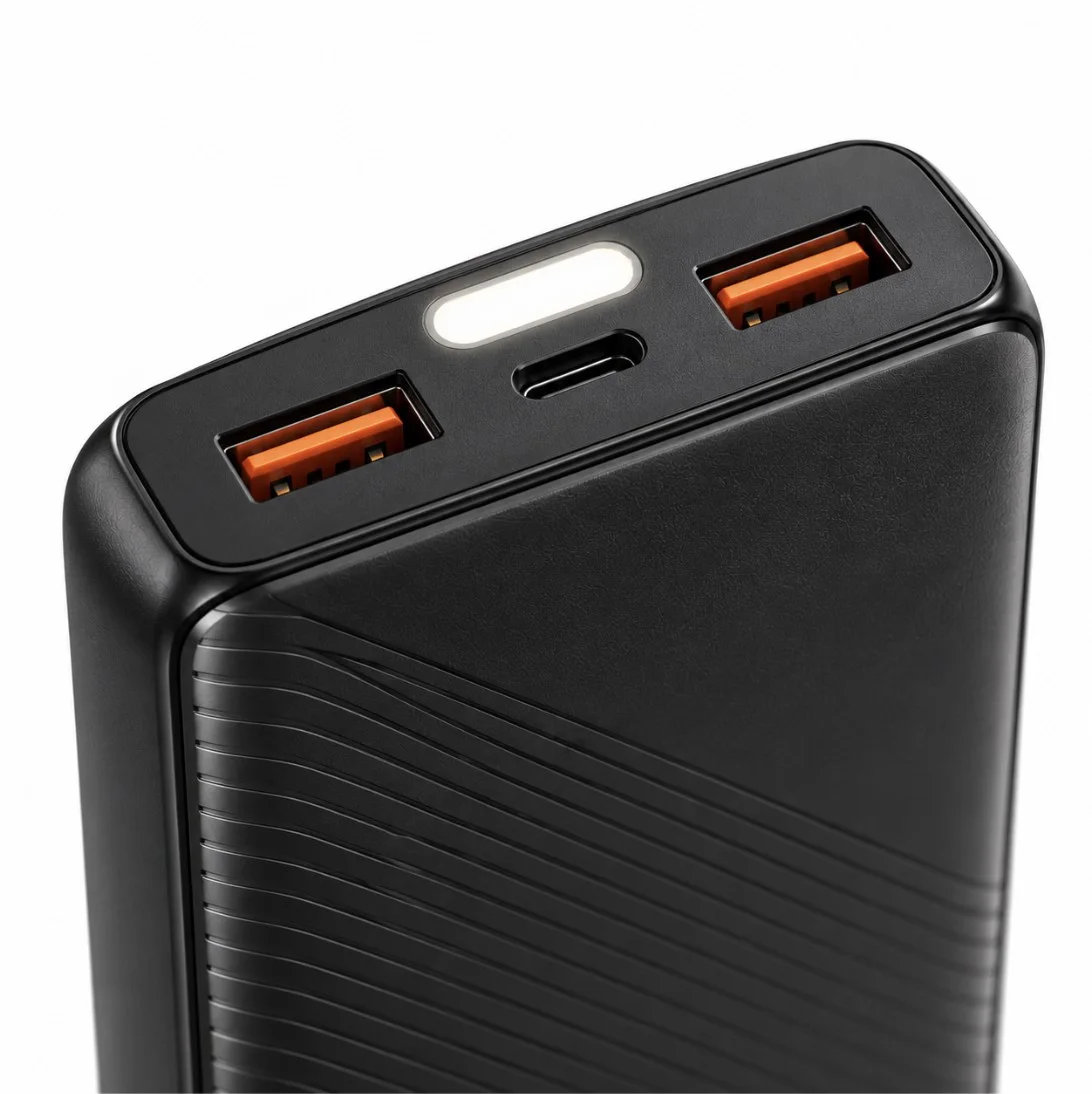منافذ ومصباح LED في باور بانك oraimo Traveler 15