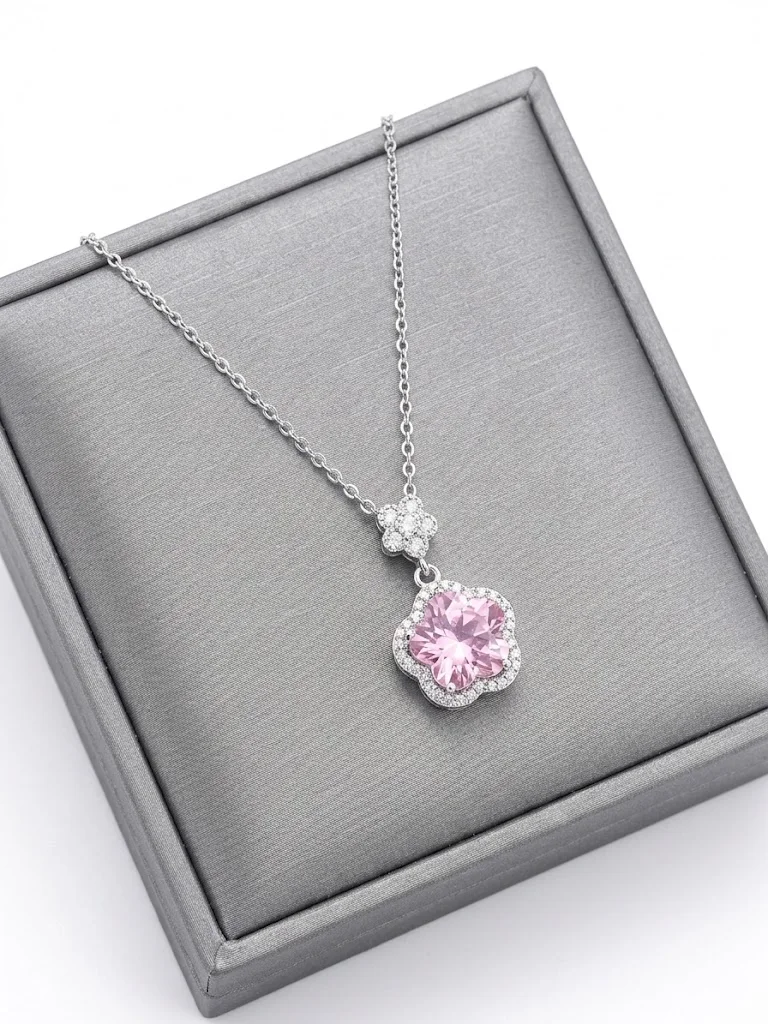 Collier Fleur de Cerisier — Éclat & Romance