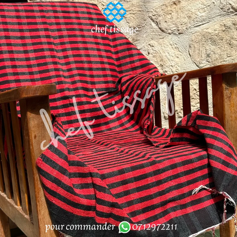 Plaid traditionnel marocain – Modèle 3 | Rouge & Noir