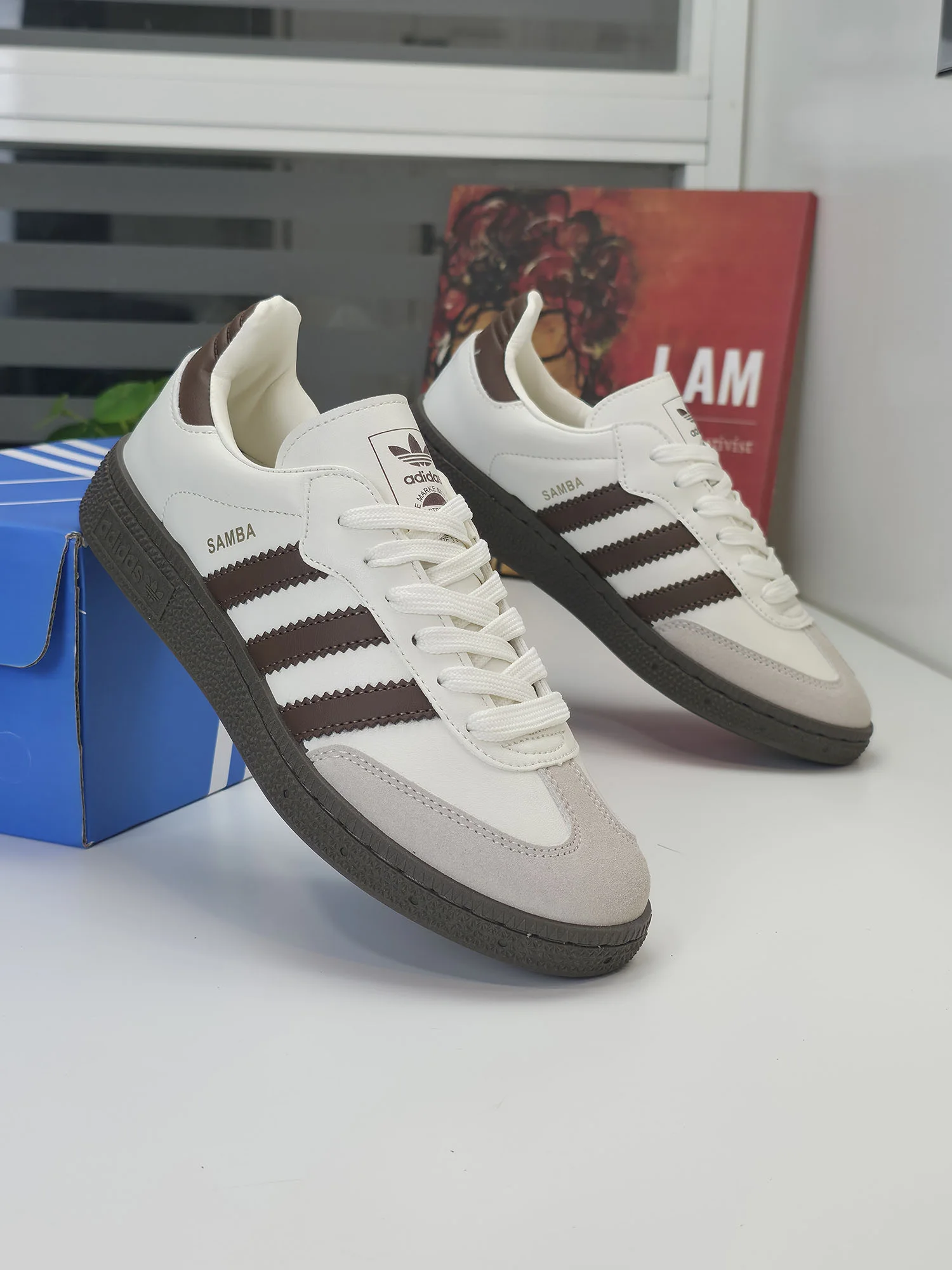 Baskets - Beige - B-501