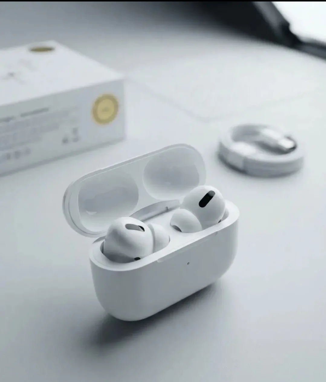 سماعات Airpods Pro احترافية  سارع قبل النفاذ عرض محدود