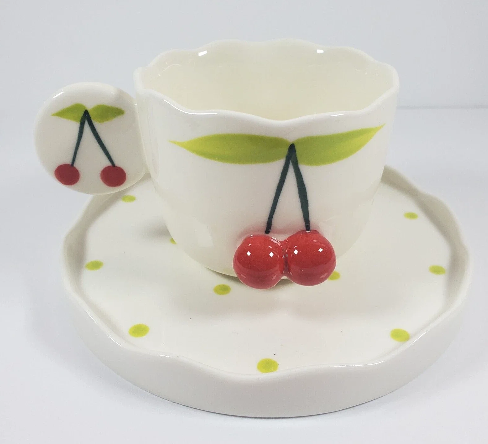 كوب قهوة أنيق /tasse à café cerise