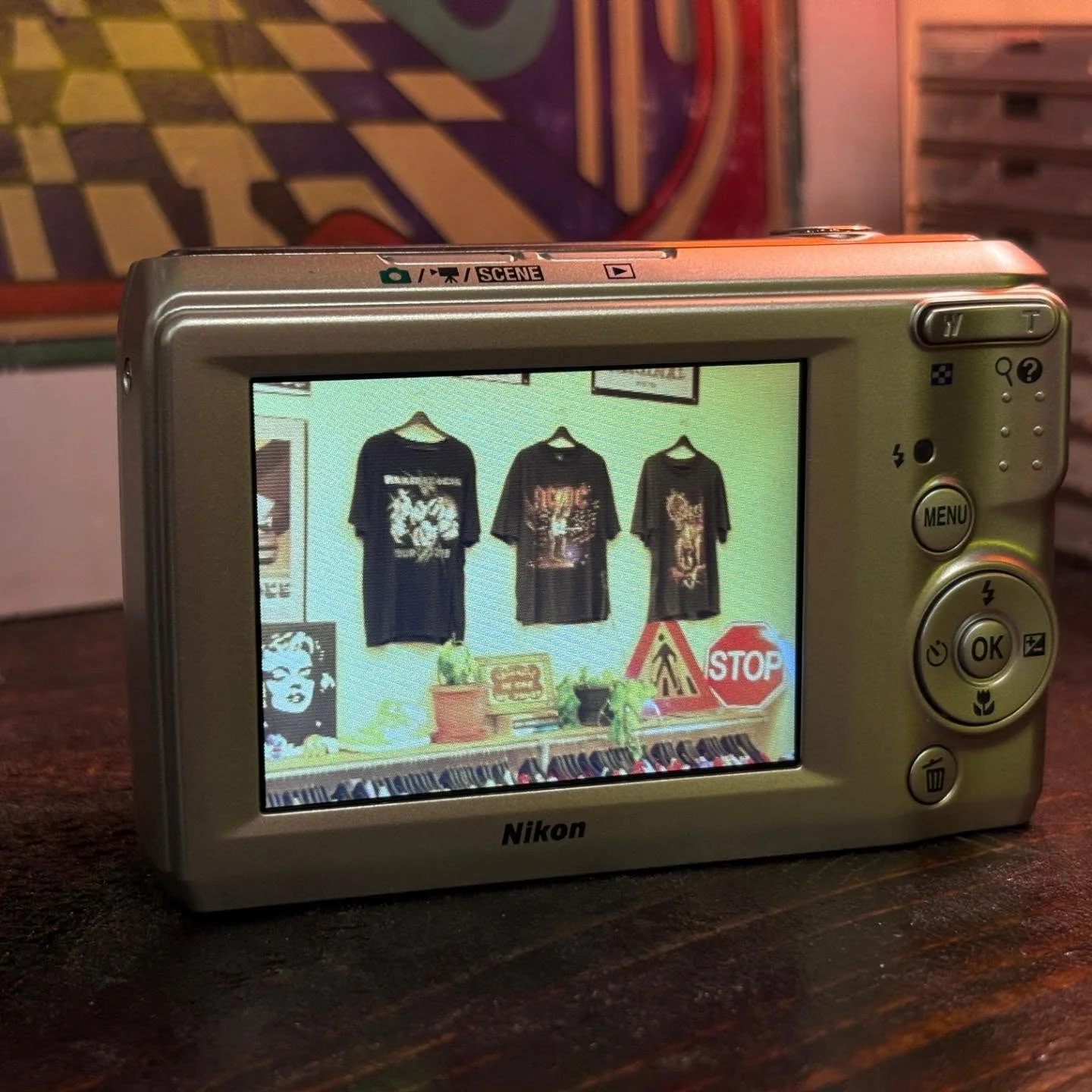 Nikon COOLPIX l19