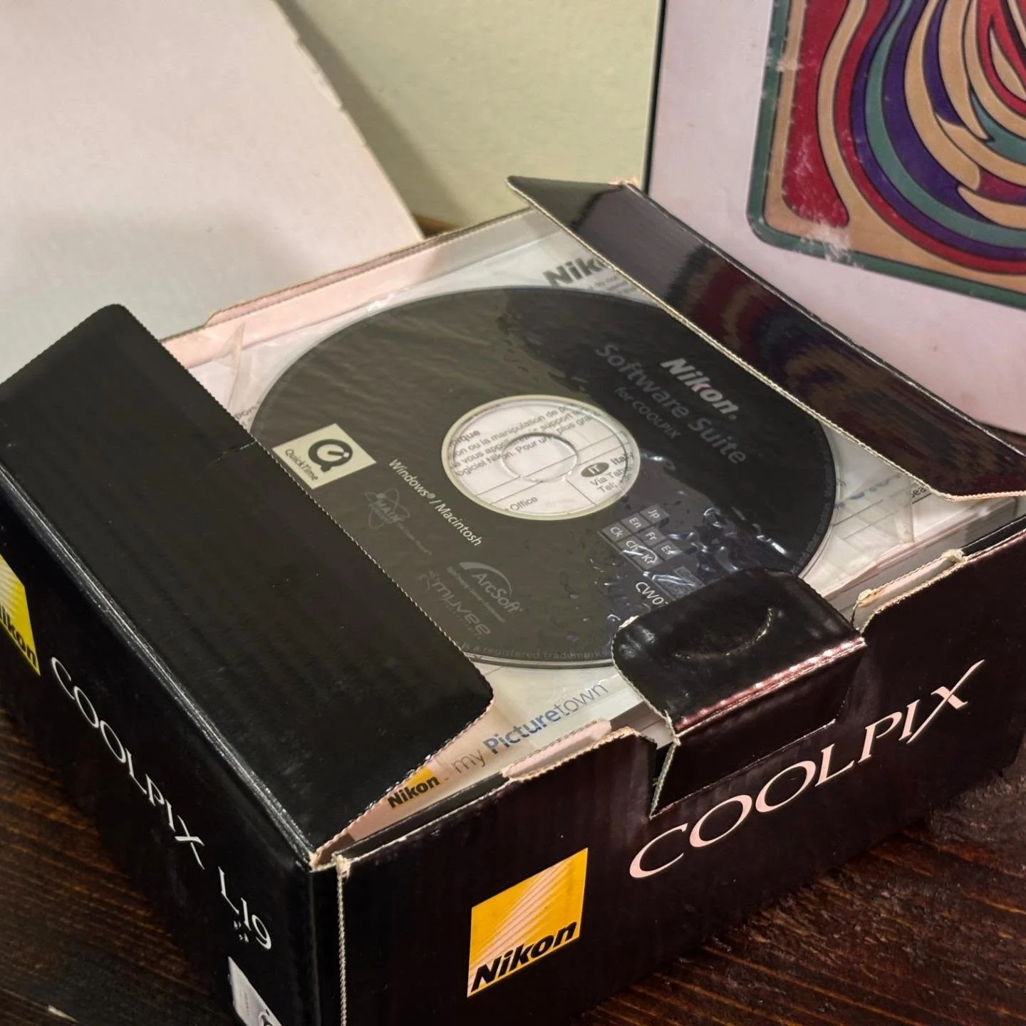 Nikon COOLPIX l19