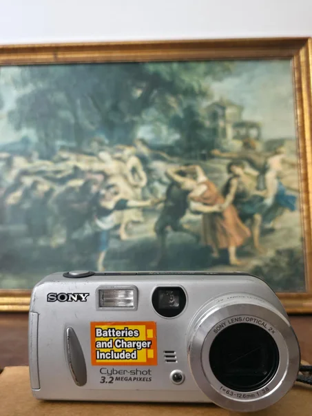 sony Cyber-shot DSC-P52