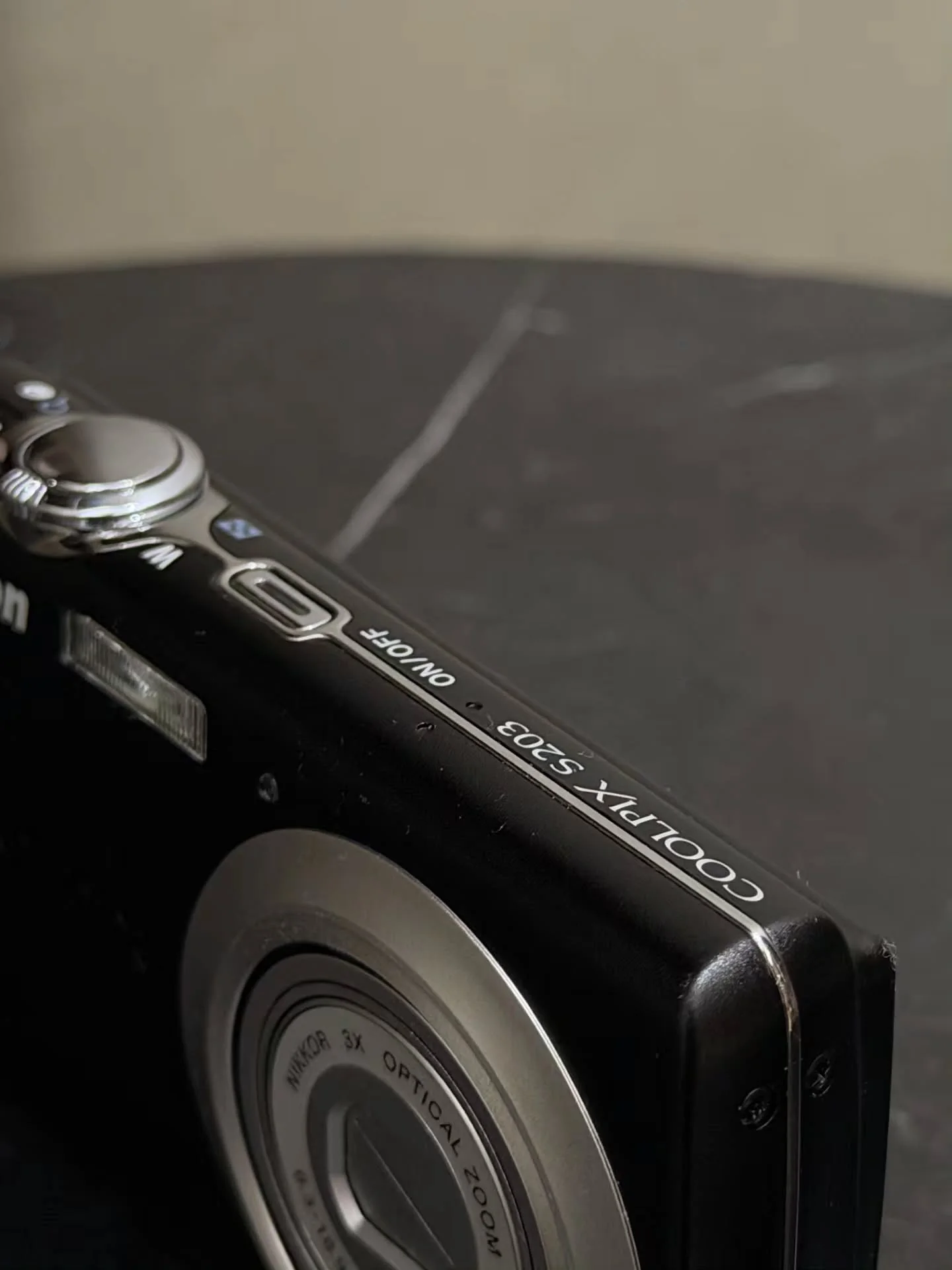 Nikon COOLPIX s203