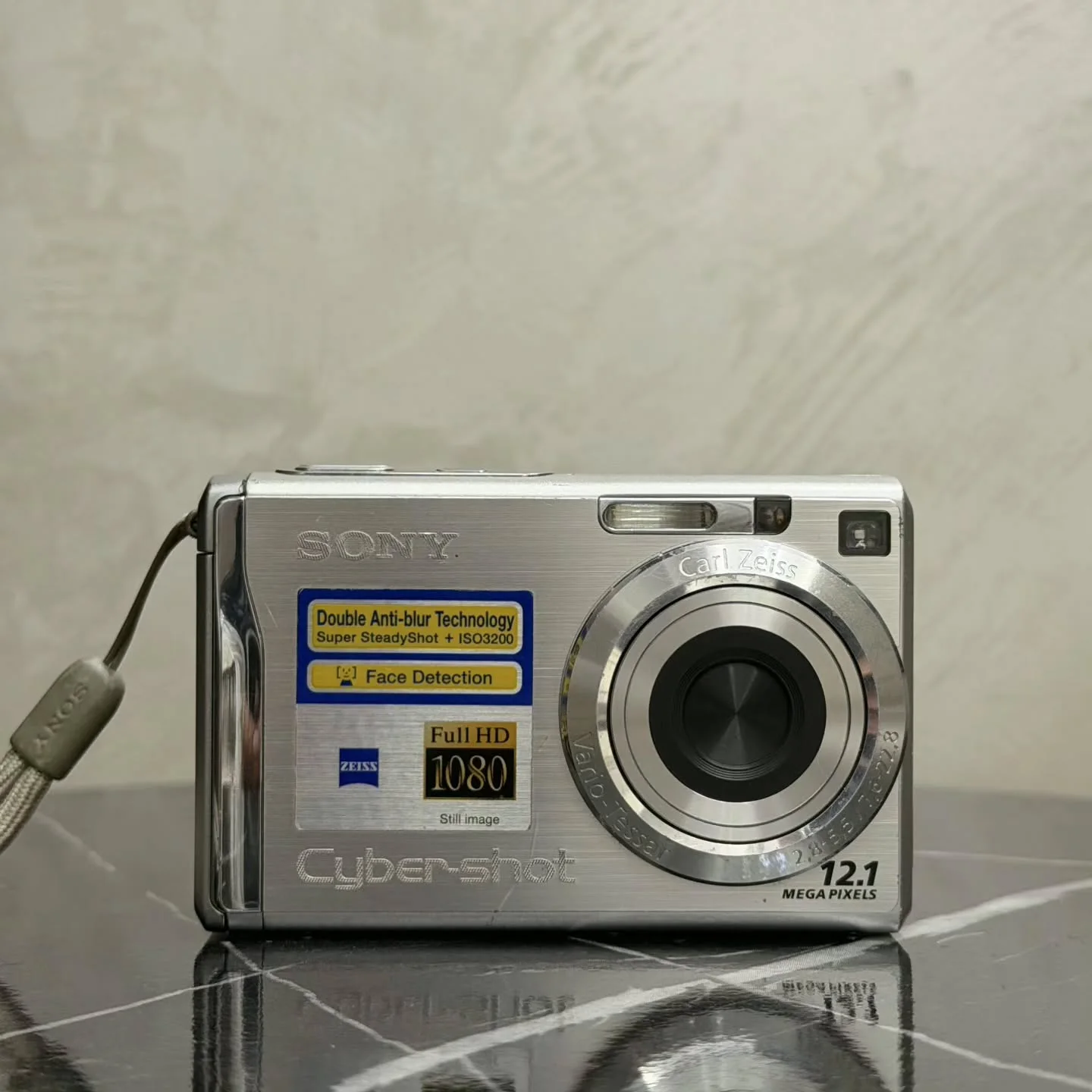 sony Cyber-shot DSC-W200