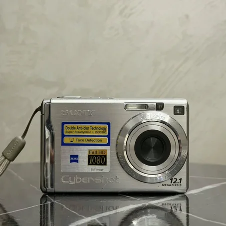 sony Cyber-shot DSC-W200