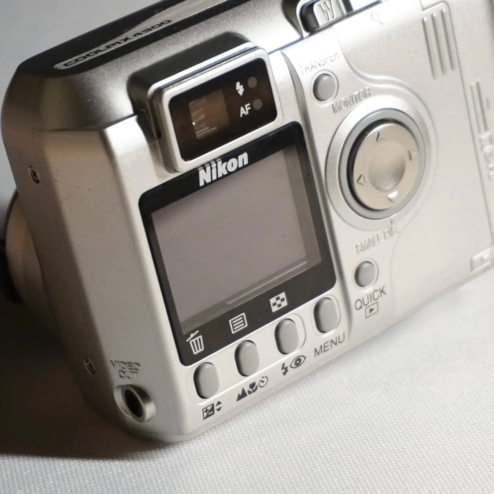 NIKON COOLPIX 4300 (copy)