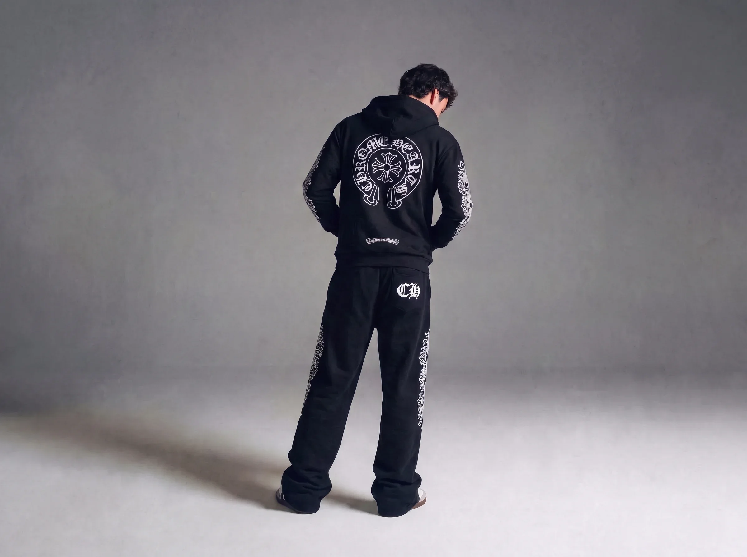CHROME HEARTS FLORAL CROSS SWEATPANTS