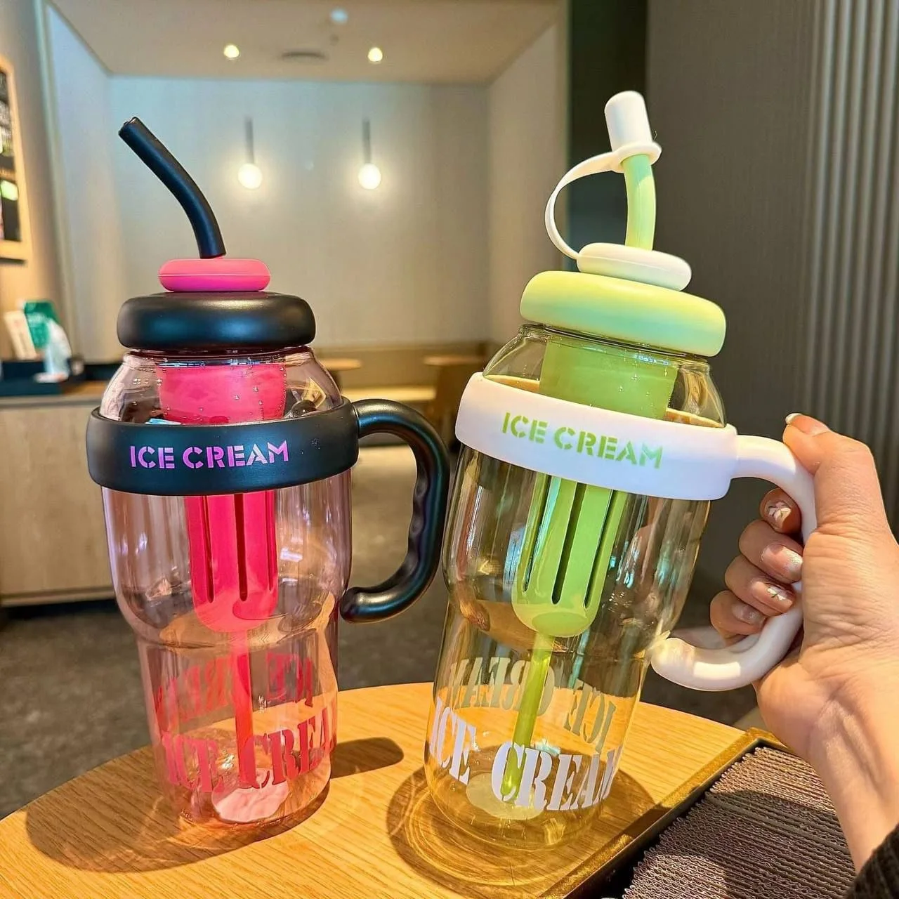 BIG SHAKER™ — Gourde 1400 ML avec Paille