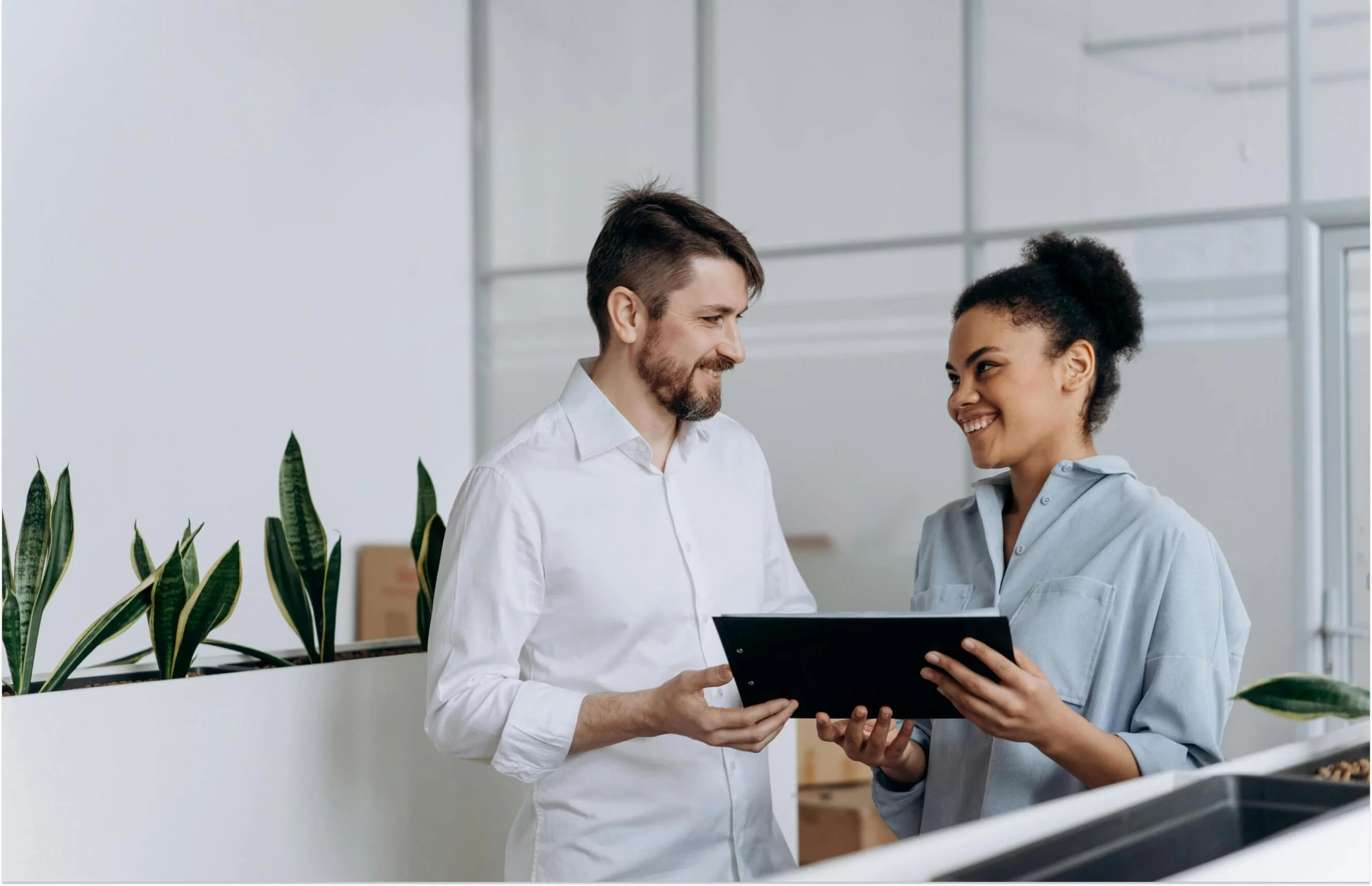 احصل على دعم وإرشاد شخصي لضمان تجربة فاخرة ومتكاملة.