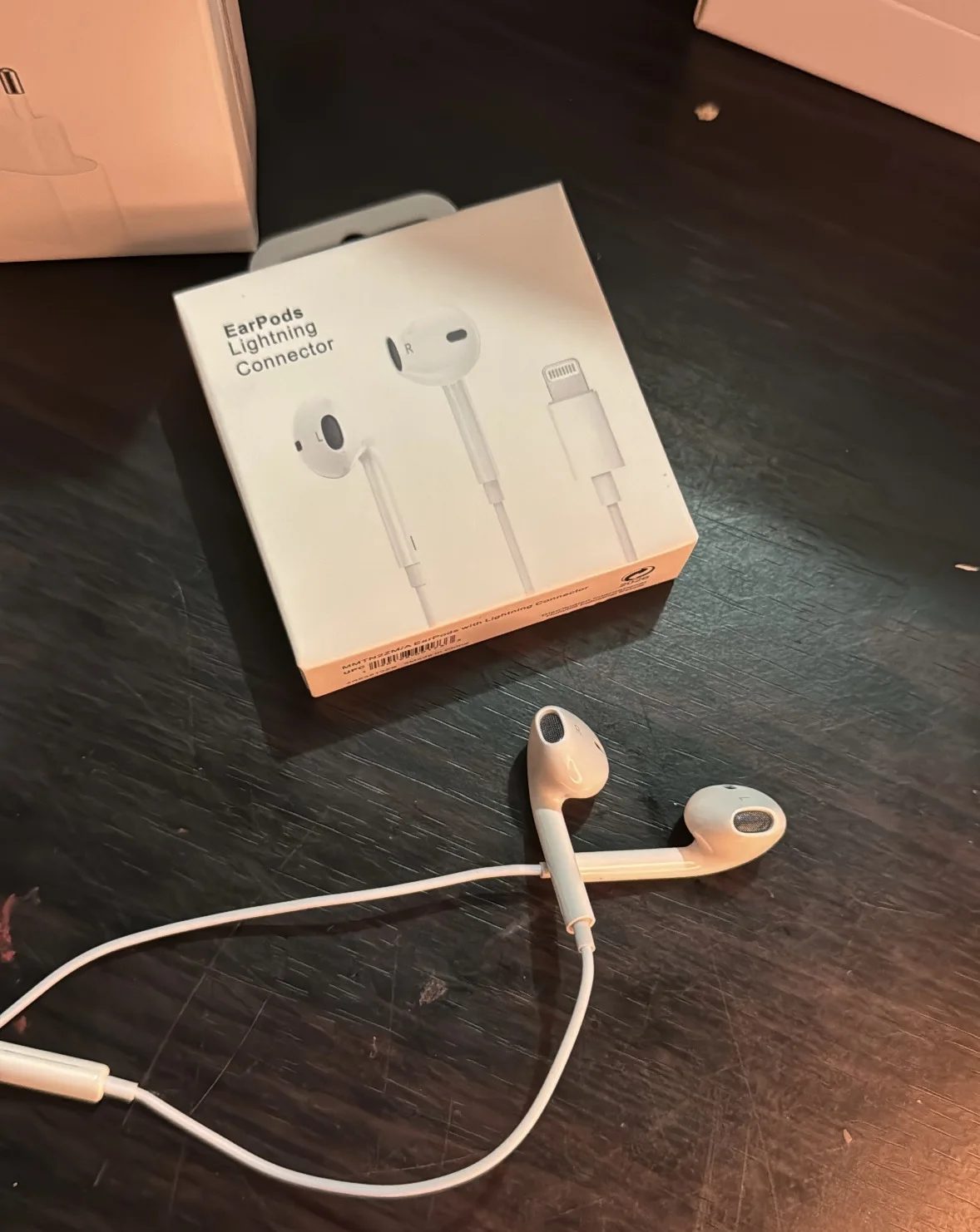 🎧 ÉCOUTEURS FILAIRES IPHONE – LIGHTNING 🍎