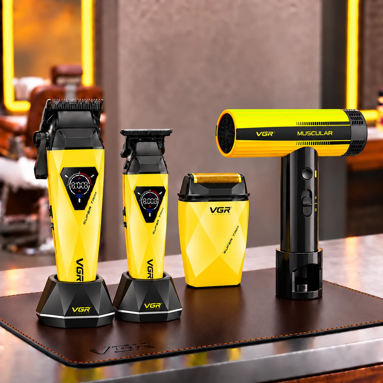 طقم الحلاقة الحترافي للحلاقة والتصفيف 4 في 1 من VGR PRO (V-877 S3 + v-285 استشوار ) اصفر