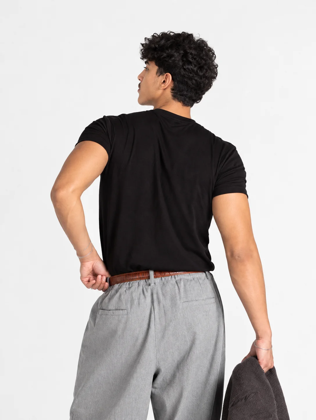 Fitted T-Shirt  – Black