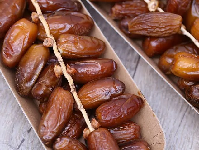 تَمْر