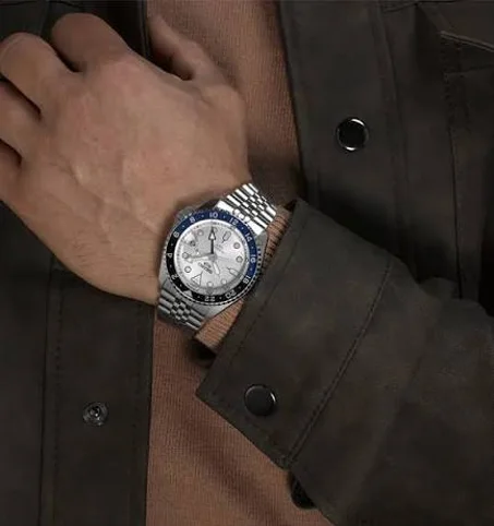 MONTRE DE  HOMME