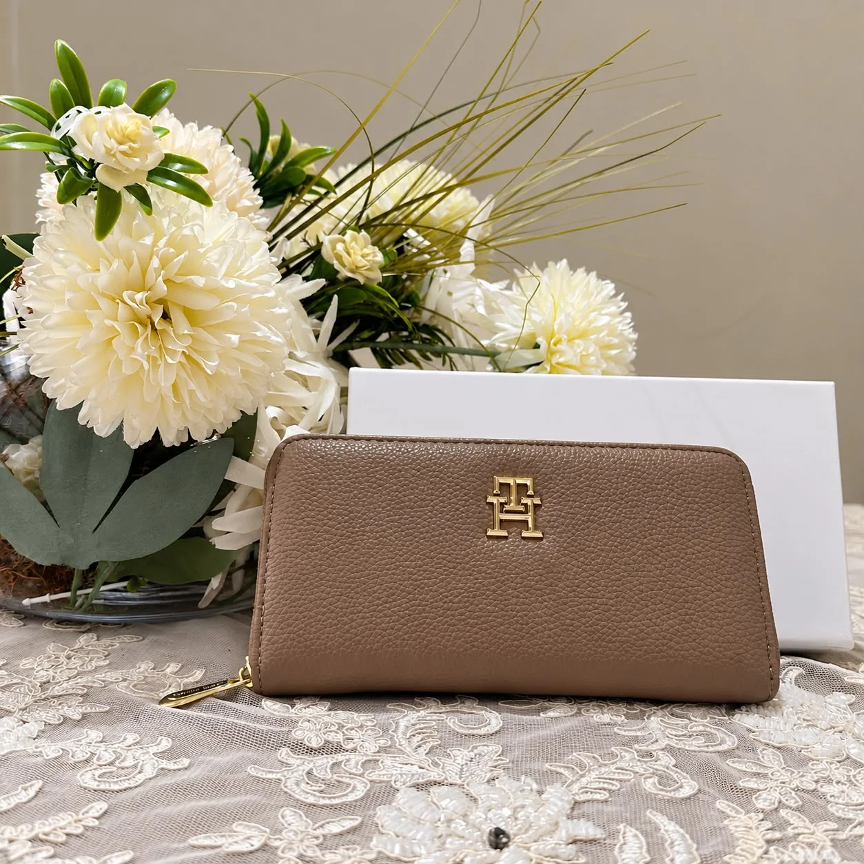 Grand Portefeuille Tommy Hilfiger Avec fermeture zippé
