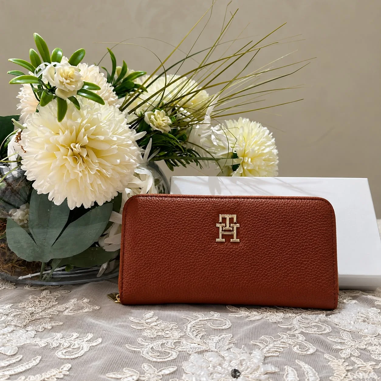Grand Portefeuille Tommy Hilfiger Avec fermeture zippé
