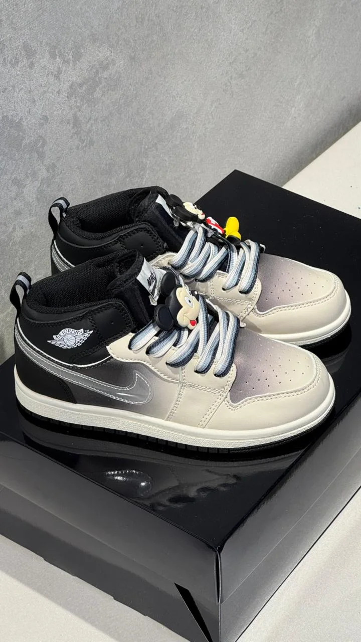 Jordan 1  Mickey Mouse