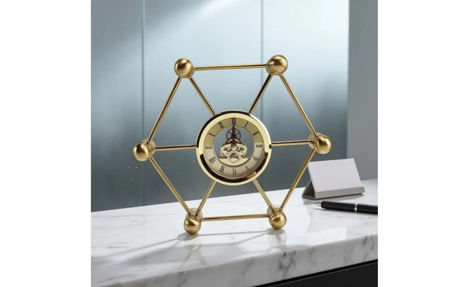 Horloge Pyramidale Design Sculptural & Vintage