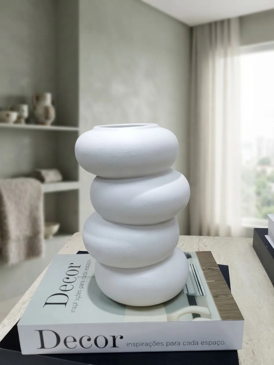Vase en Céramique Design Torsadé – Décoration Intérieure Moderne