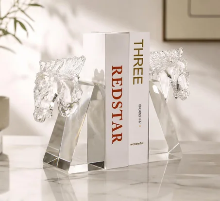 Serre-Livres Design Tête de Cheval en Acrylique Transparent – Sans faux livre
