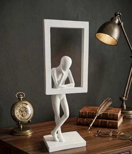 Sculpture Personnage Penseur dans Cadre – Objet Déco & Idée Cadeau Bureau