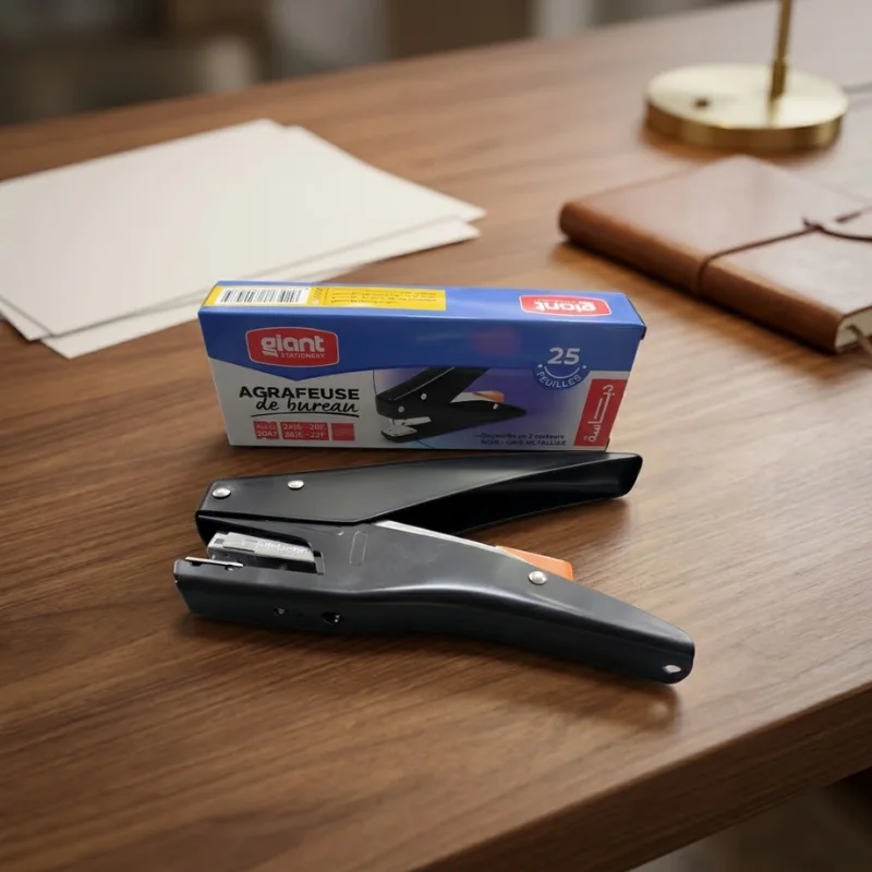 AGRAFEUSE DE BUREAU A PINCE GIANT G-2047