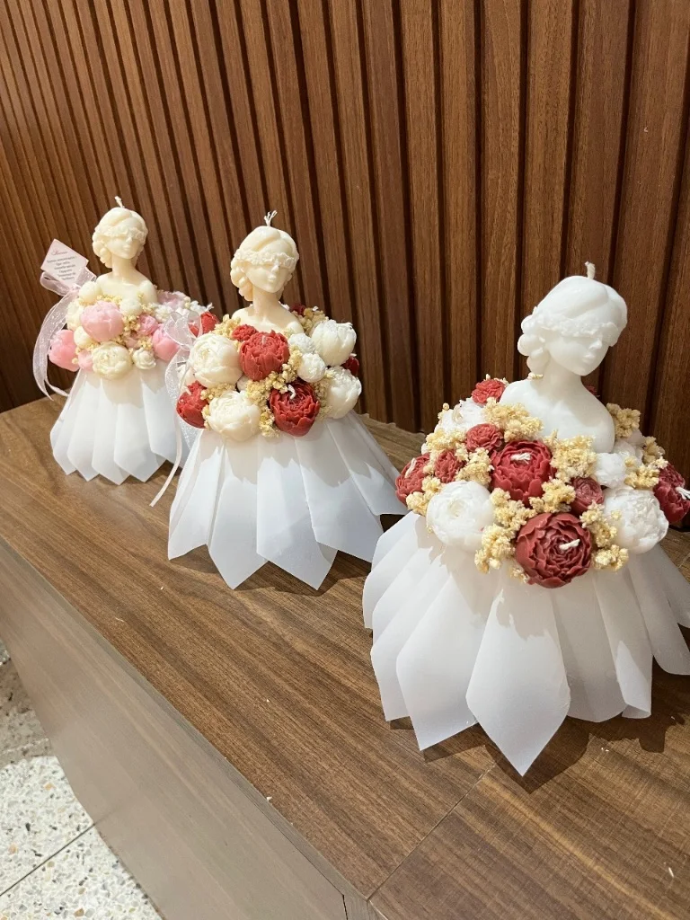 Bougie Princesse - Buste Femme & Robe Florale