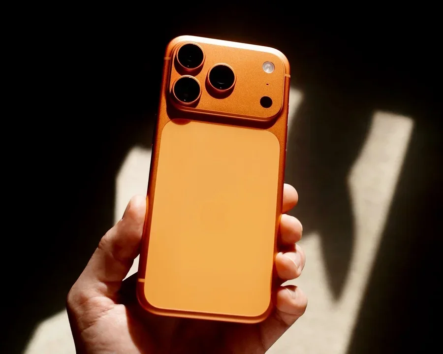 هاتف SU 17 Pro Max شبيه الآيفون – رام 24 جيجا وذاكرة 1 تيرا وكاميرا احترافية
