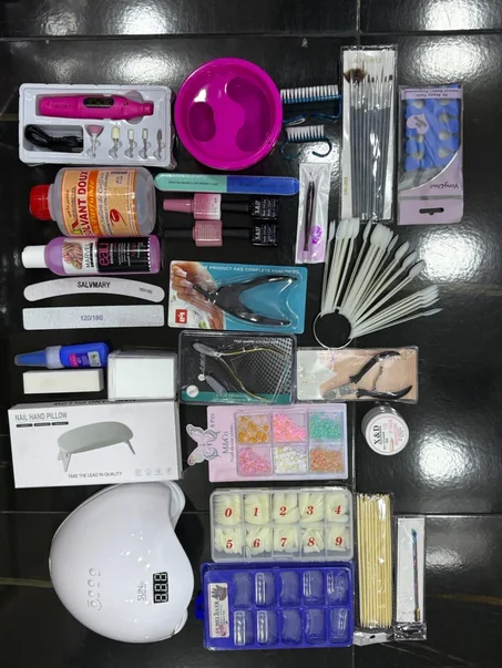 صالون التجميل والمانيكير بين يديكِ في المنزل! 💅✨