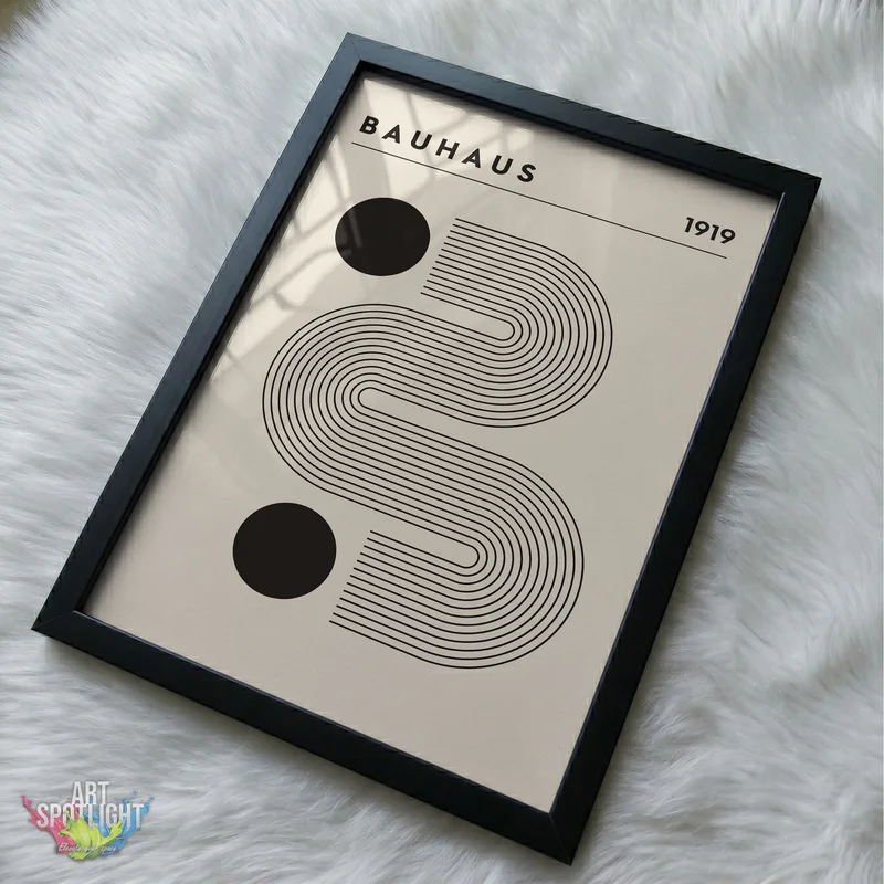 BAUHAUS CURVES AND CIRCLES