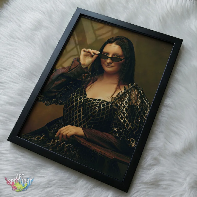 MONA LISA IN SHADES