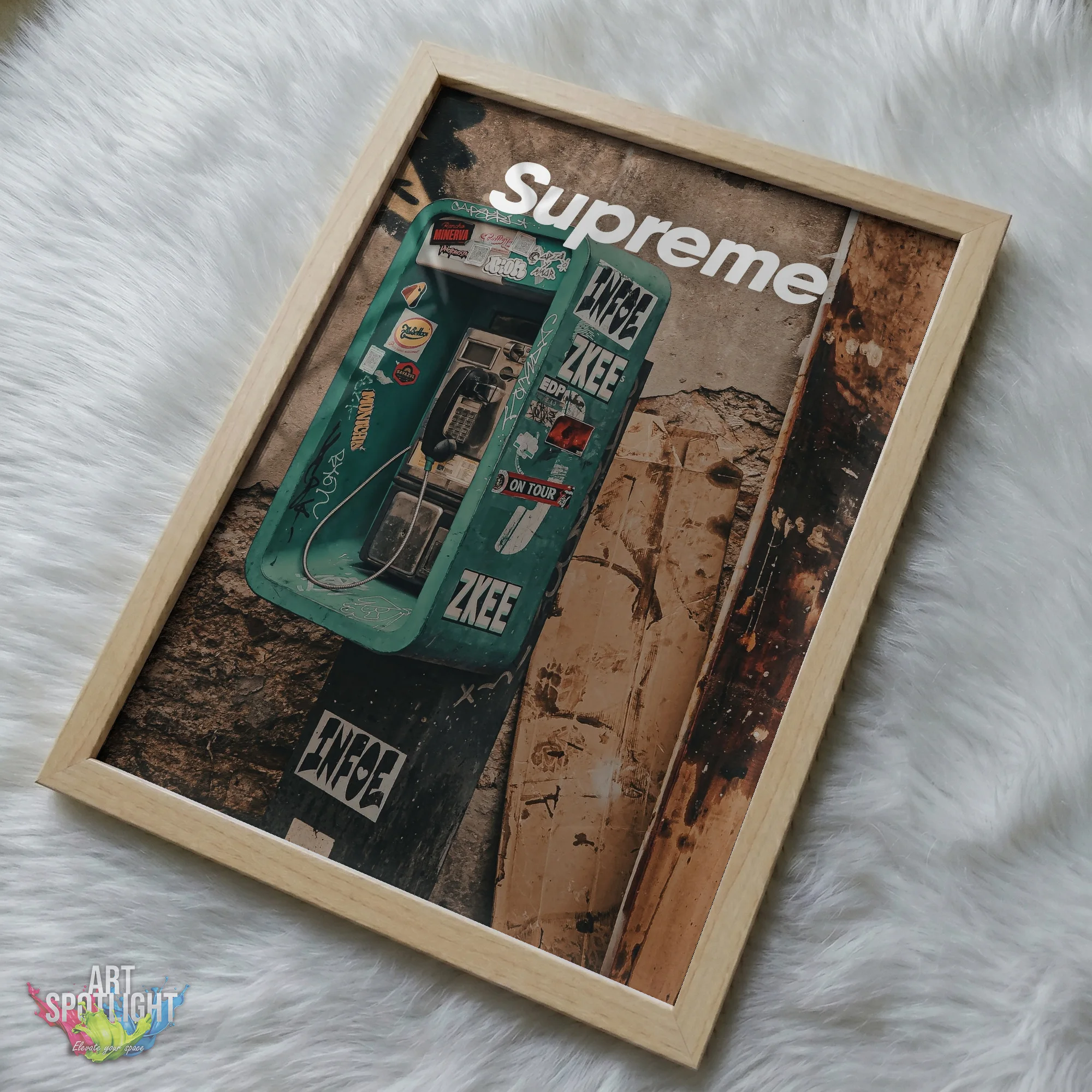 SUPREME VINTAGE PAYPHONE