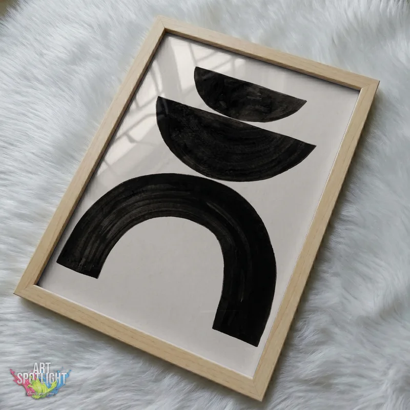BLACK ARCH AND SEMICIRCLES
