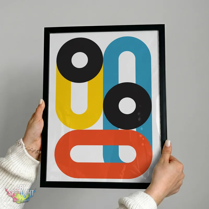 COLORFUL GEOMETRIC LOOPS