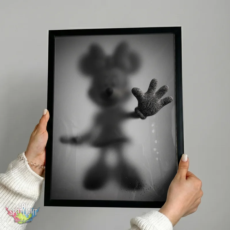 MINNIE MOUSE