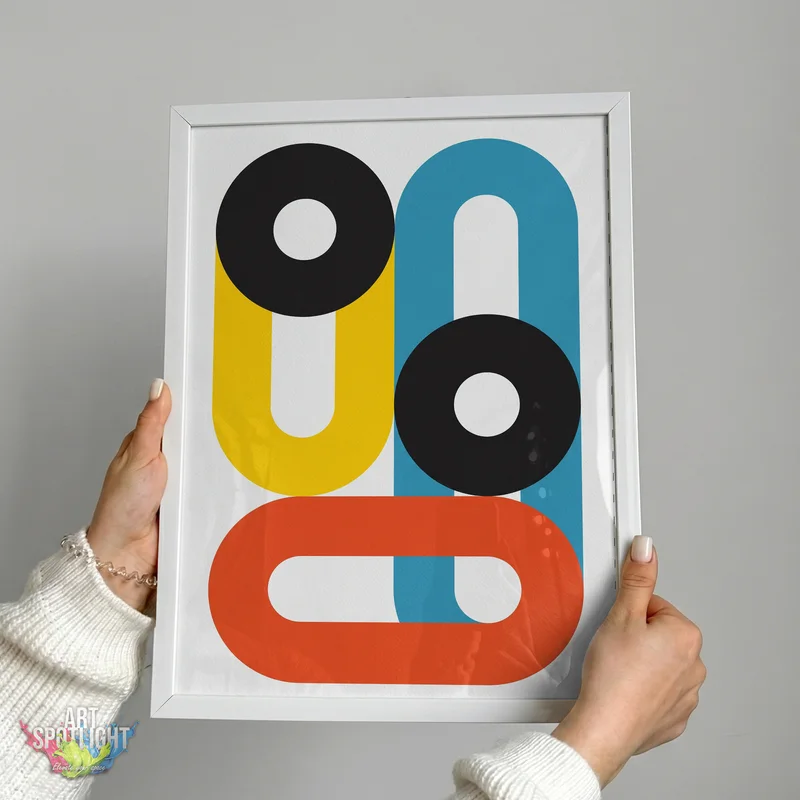 COLORFUL GEOMETRIC LOOPS