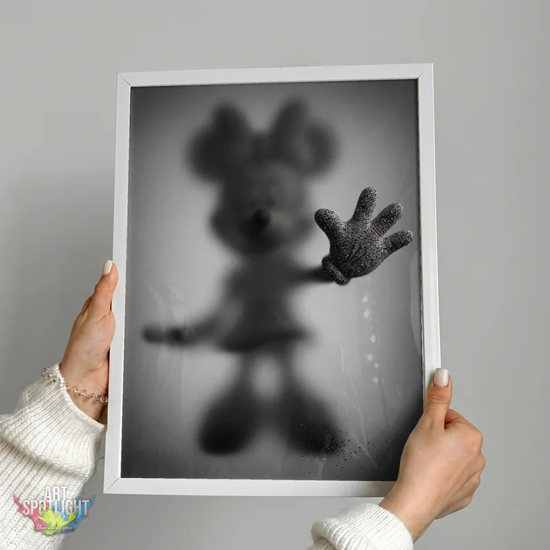 MINNIE MOUSE