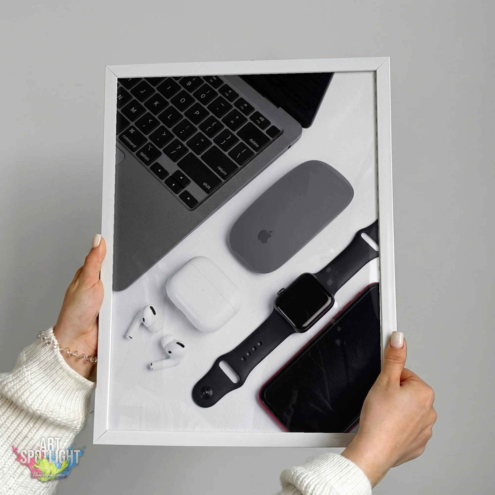 APPLE TECH ESSENTIALS