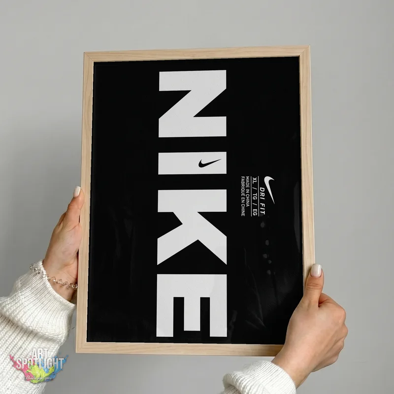 NIKE VERTICAL TYPOGRAPHY