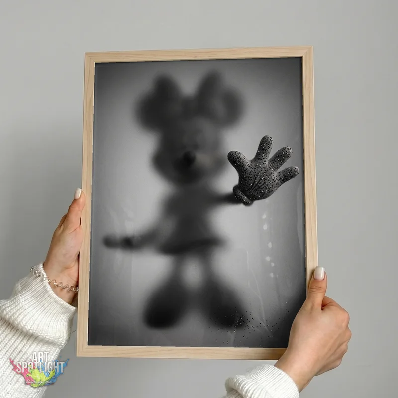 MINNIE MOUSE