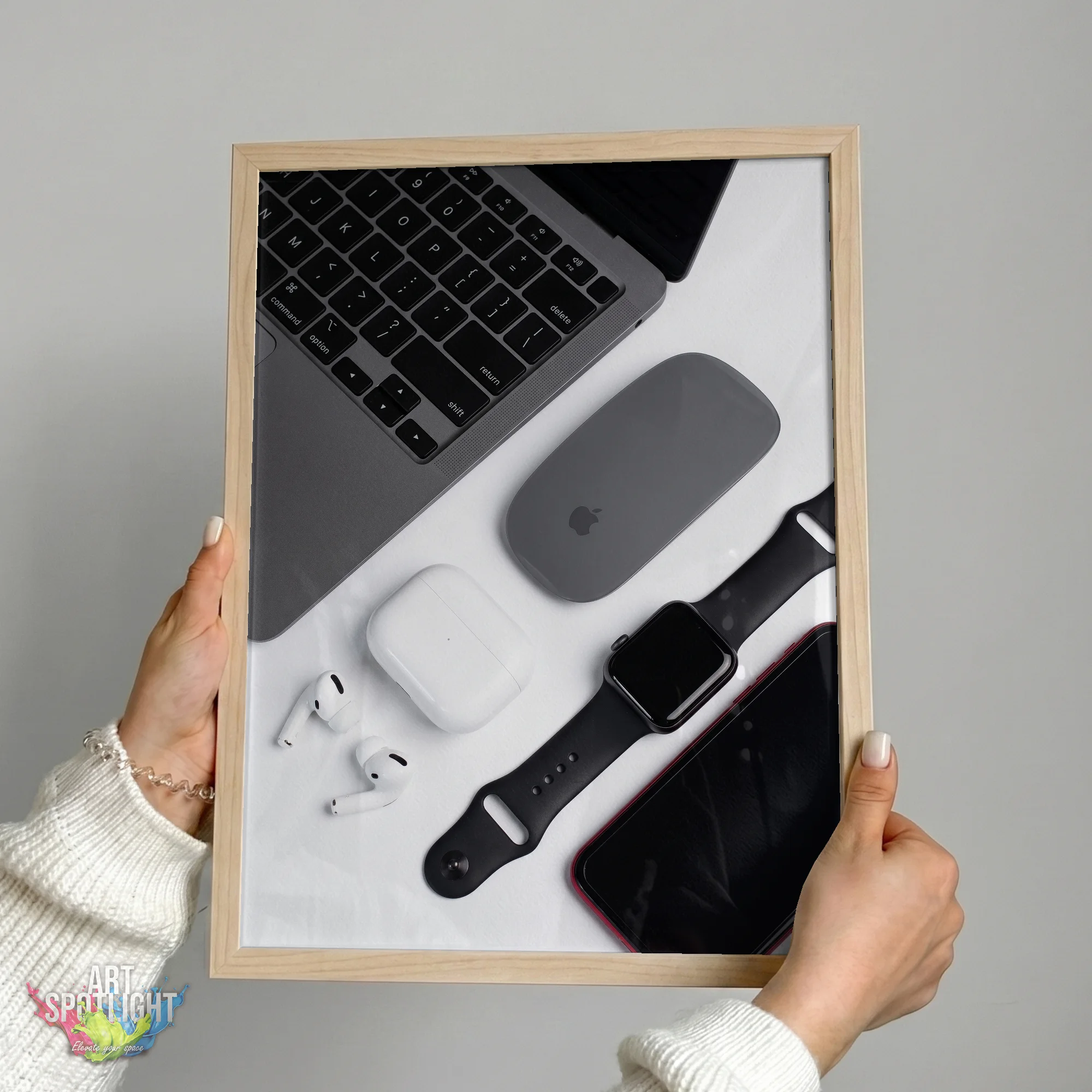 APPLE TECH ESSENTIALS