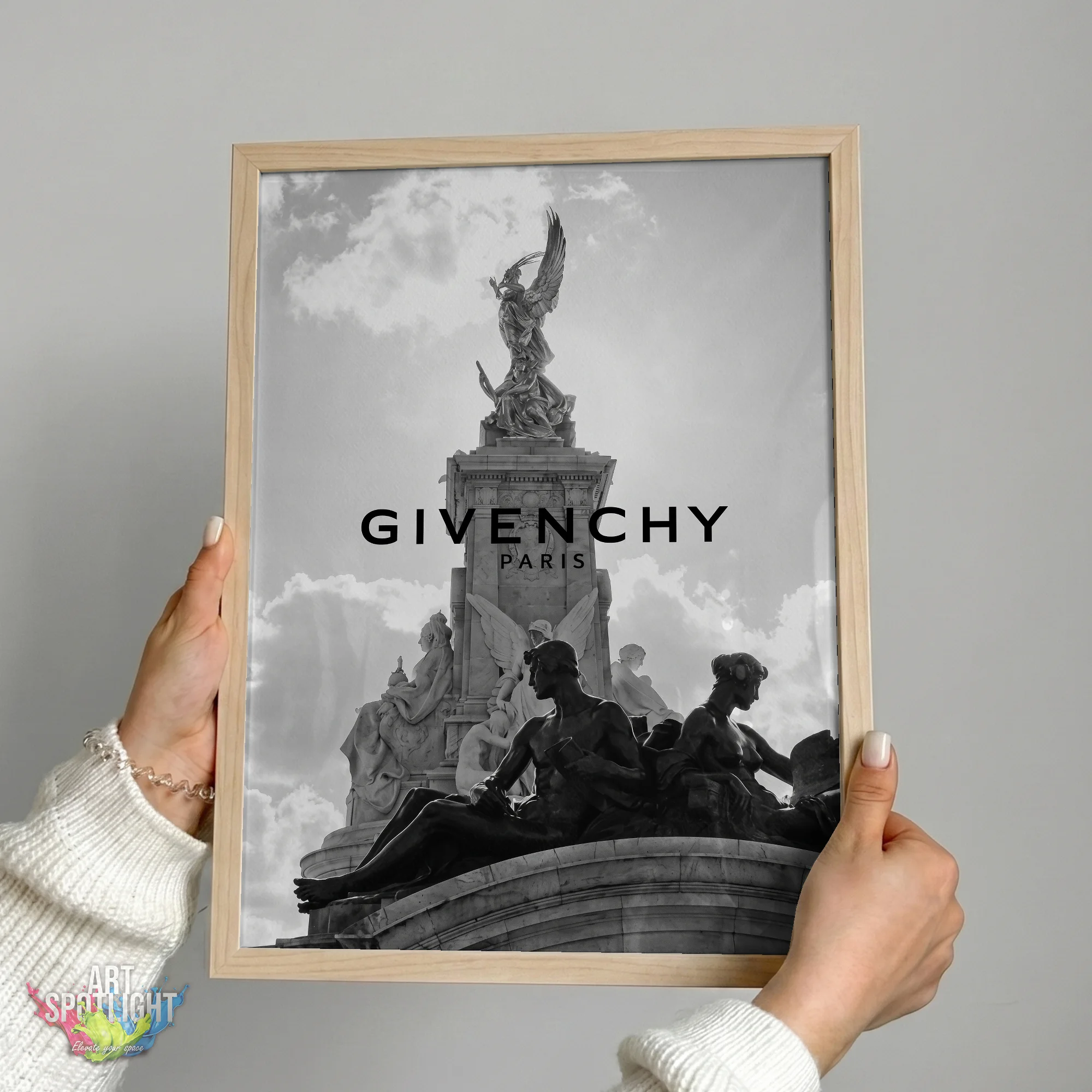 GIVENCHY PARIS MONUMENT