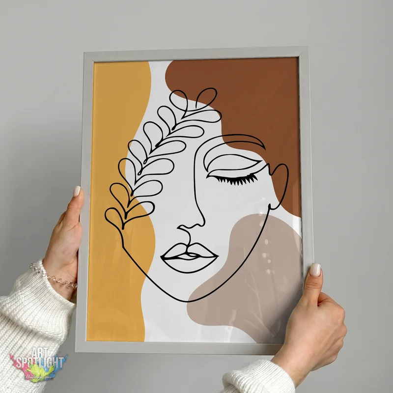 WOMAN WITH LEAF MOTIF