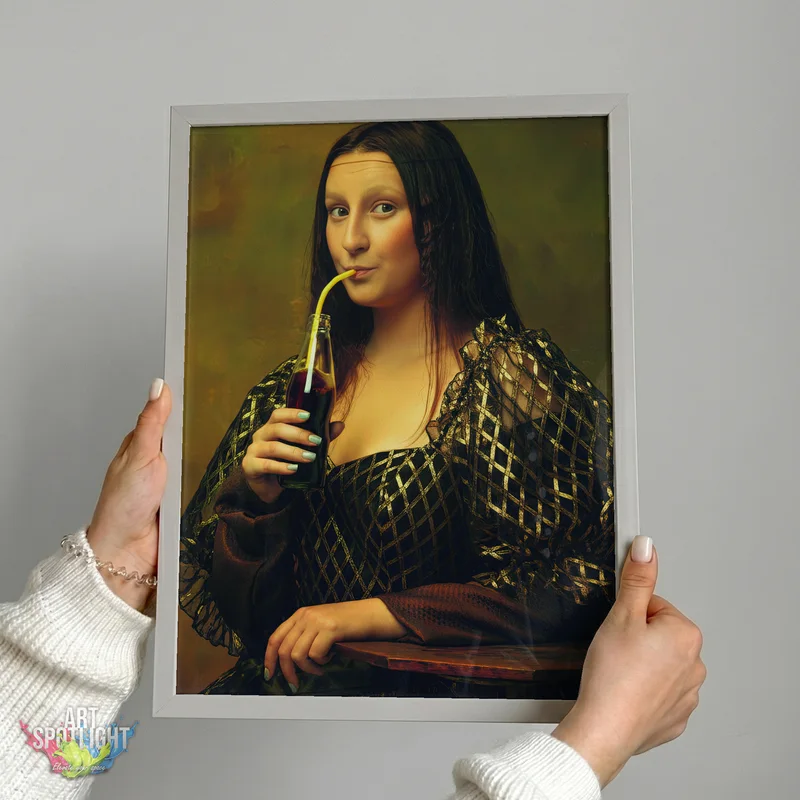 MONA LISA’S GOLDEN SIP