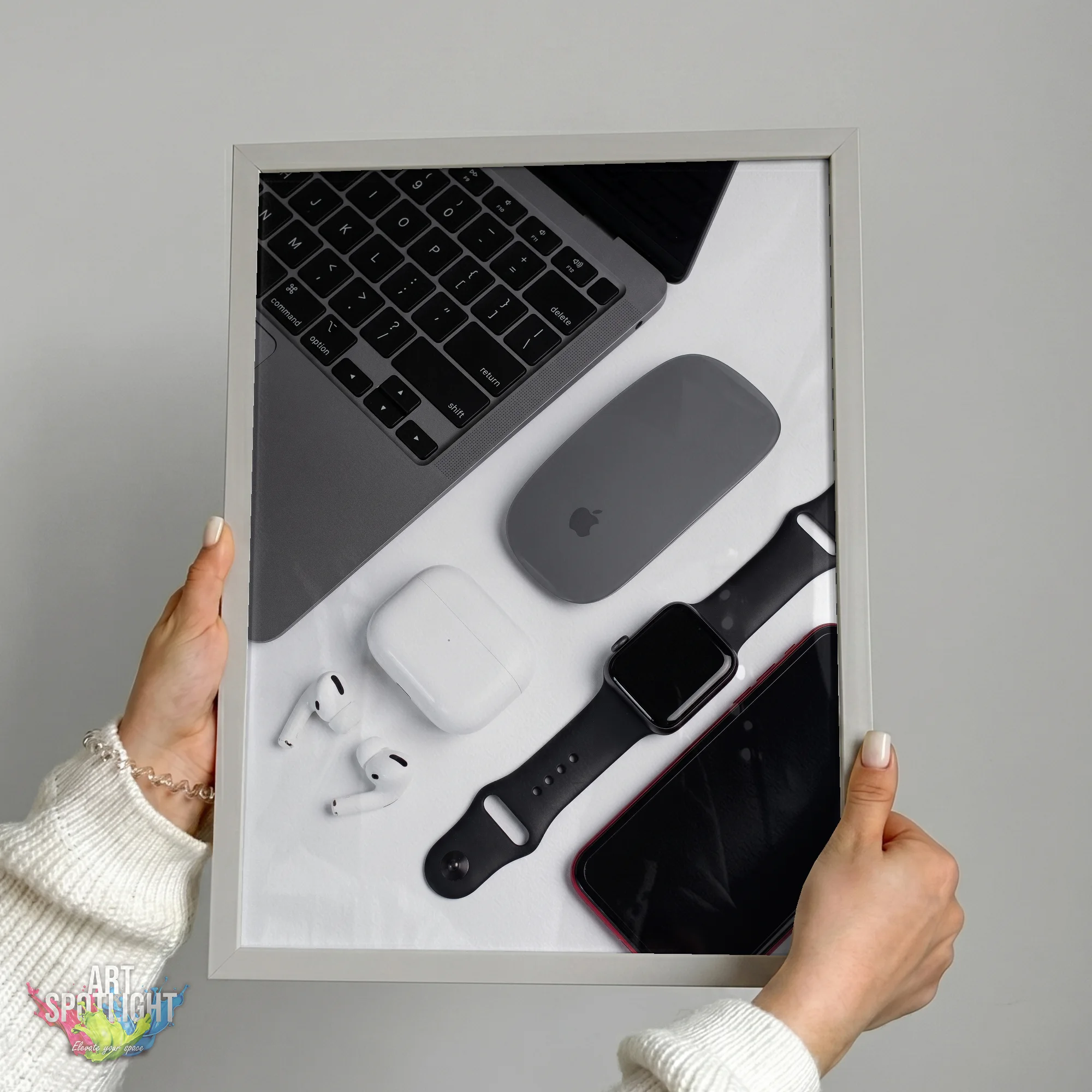 APPLE TECH ESSENTIALS