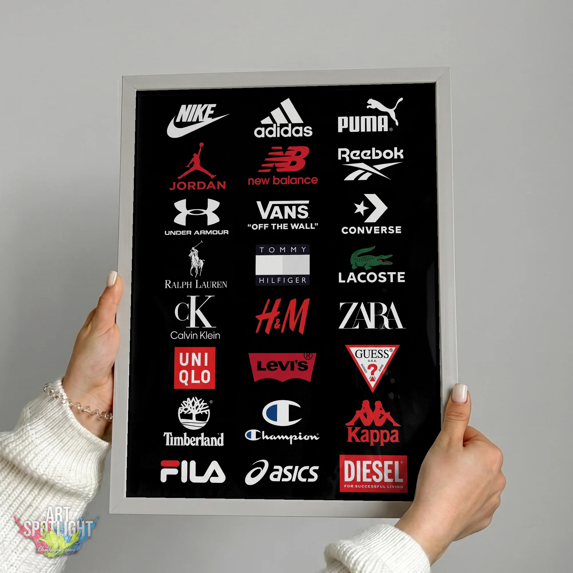 FASHION AND SPORTSWEAR LOGOS