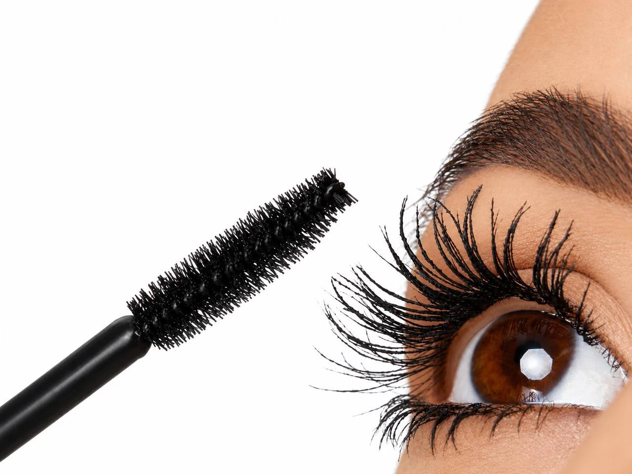 mascara  مسكارة